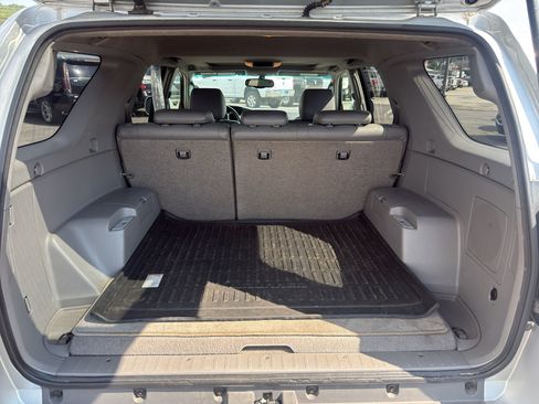 Used 2005 Toyota 4Runner Limited RWD image 10