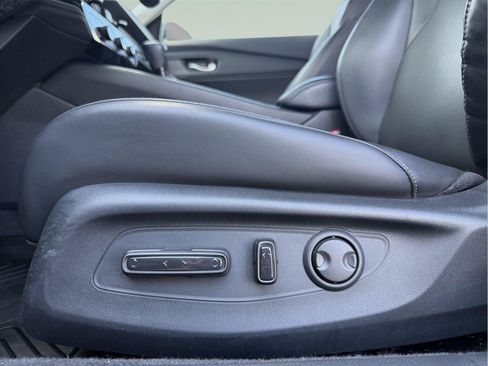 Used 2023 Honda Accord EX-L image 8