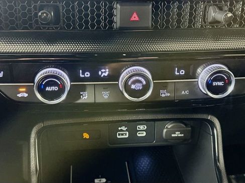 Used 2024 Honda CR-V Touring image 27