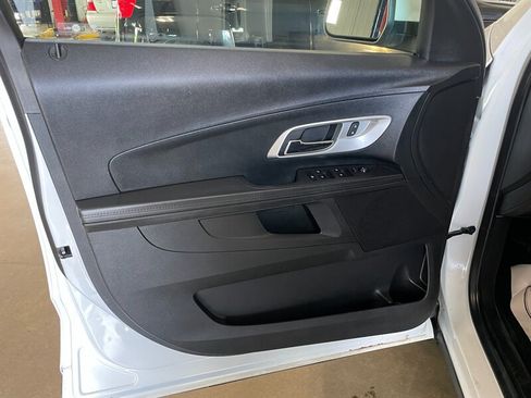 Used 2017 Chevrolet Equinox LT w/ Convenience Package FWD image 20