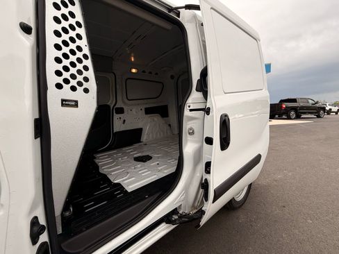 Used 2022 RAM ProMaster City Tradesman FWD image 14