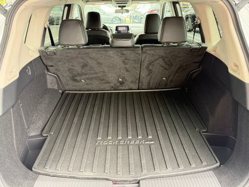 Used 2025 Nissan Rogue SV AWD/4WD image 27