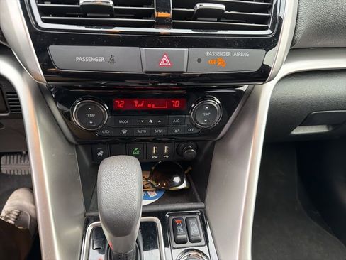 Used 2023 Mitsubishi Eclipse Cross SEL image 11