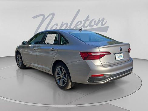 Certified 2024 Volkswagen Jetta SE FWD image 6