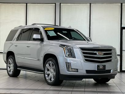 Used 2017 Cadillac Escalade Luxury