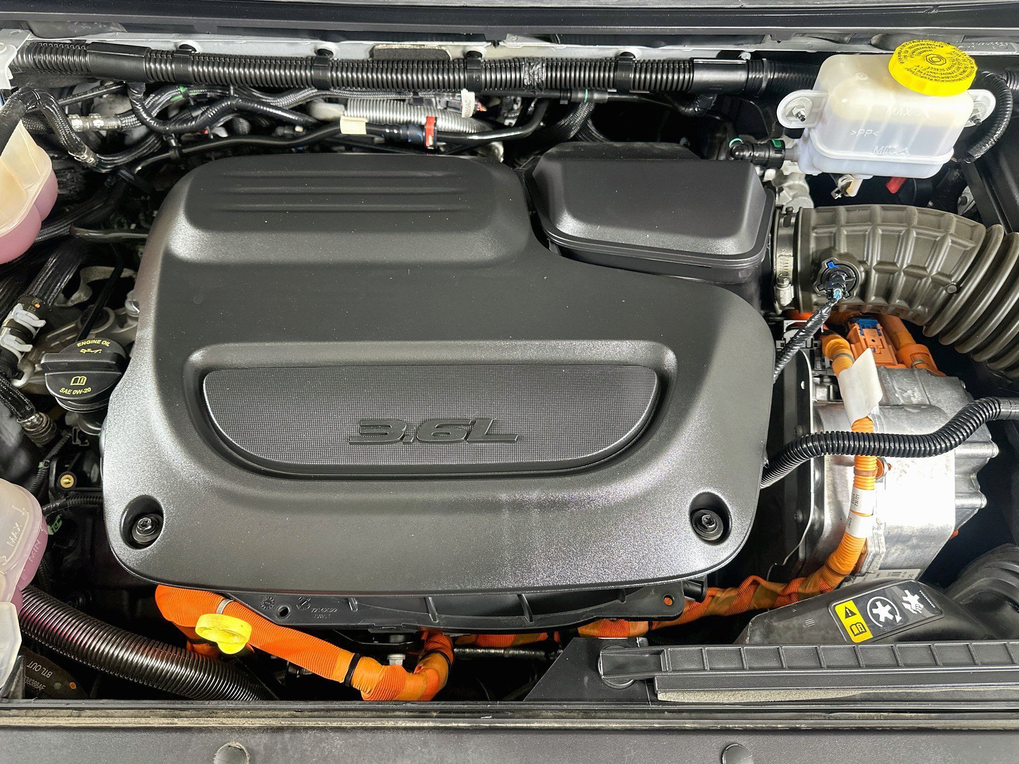 Used 2024 Chrysler Pacifica Limited FWD image 34
