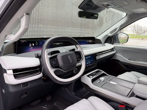 New 2026 Lincoln Navigator Black Label image 10