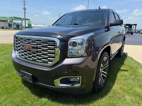 Used 2018 GMC Yukon Denali w/ Denali Ultimate Package AWD/4WD image 3