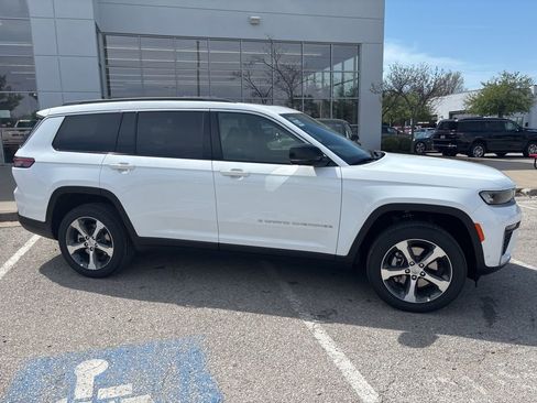 New 2026 Jeep Grand Cherokee L Limited AWD/4WD image 34