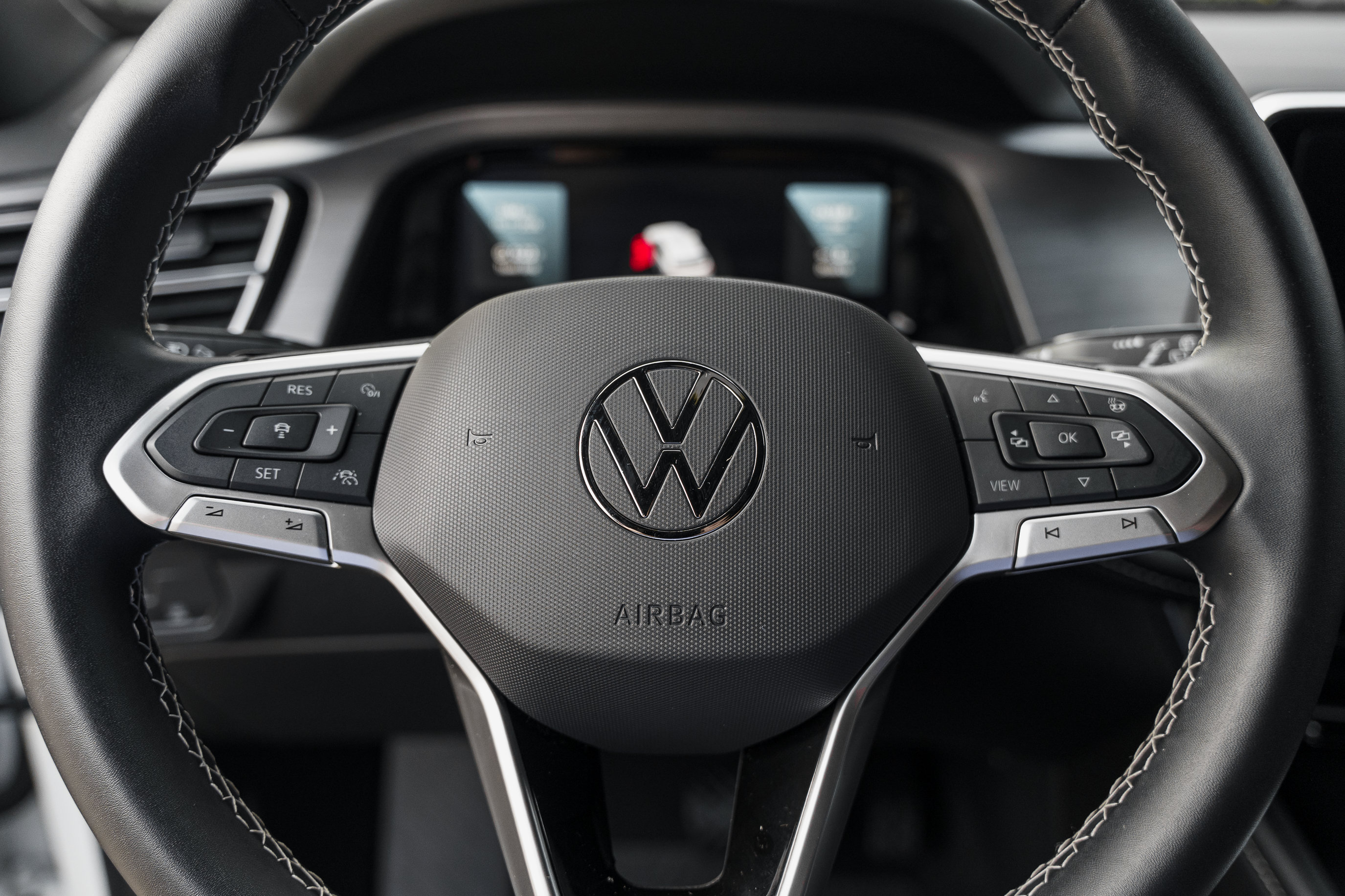 Used 2024 Volkswagen Atlas Cross Sport SE w/ Panoramic Sunroof Package AWD/4WD image 12