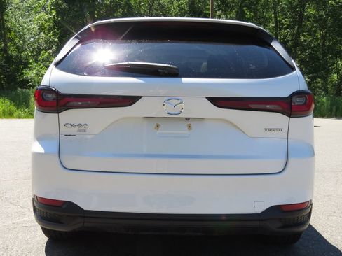 Used 2024 MAZDA CX-90 3.3 Turbo w/ Preferred Package AWD/4WD image 6