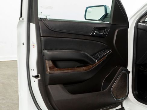 Used 2016 Chevrolet Tahoe 4WD image 6