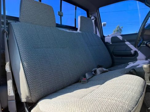 Used 1995 Toyota Pickup DX AWD/4WD image 40