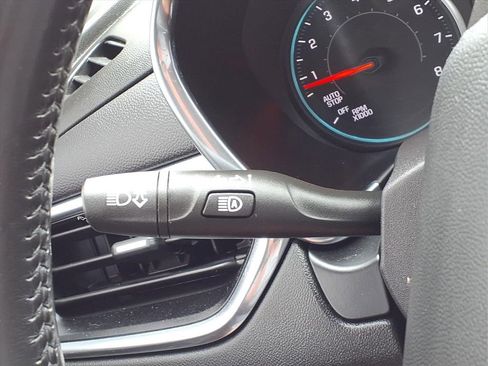 Used 2021 Chevrolet Equinox LT FWD image 20