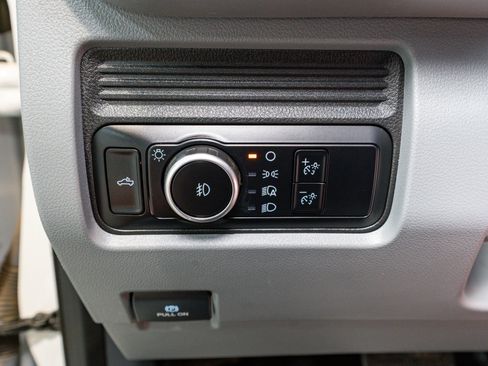 Used 2023 Ford F450 XL image 30