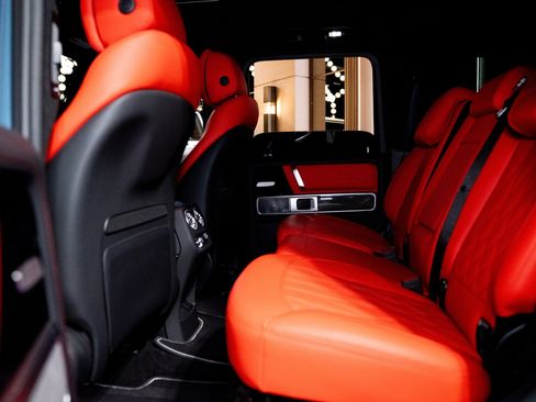 Used 2025 Mercedes-Benz G 63 AMG 4MATIC image 19