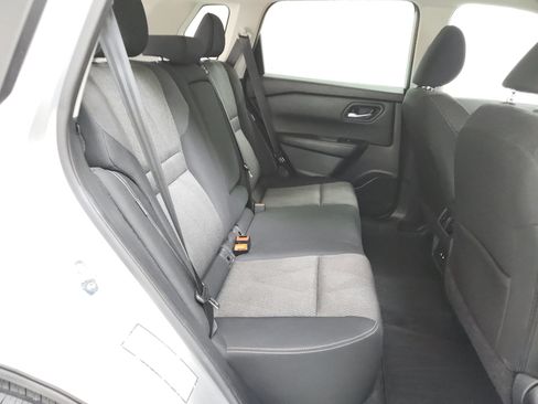 Used 2024 Nissan Rogue SV AWD/4WD image 36