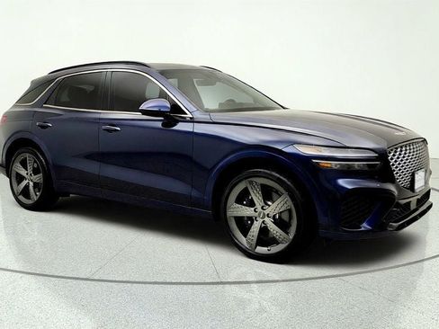 Used 2025 Genesis GV70 3.5T Sport w/ Sport Advanced Package AWD/4WD image 3