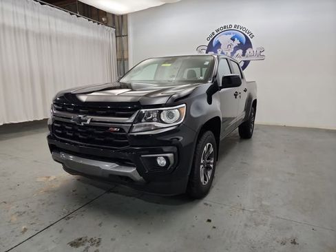 Certified 2021 Chevrolet Colorado Z71 w/ Safety Package image 2