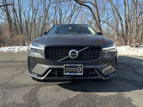 Certified 2023 Volvo XC60 B5 Plus w/ Climate Package image 2