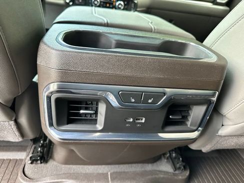 Used 2025 GMC Sierra 1500 SLT w/ SLT Premium Plus Package AWD/4WD image 25