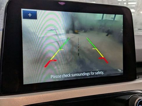 Used 2022 Ford Escape SE w/ Cold Weather Package image 22