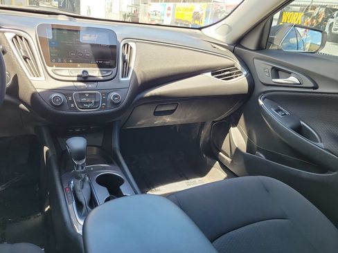 Used 2022 Chevrolet Malibu LS FWD image 12