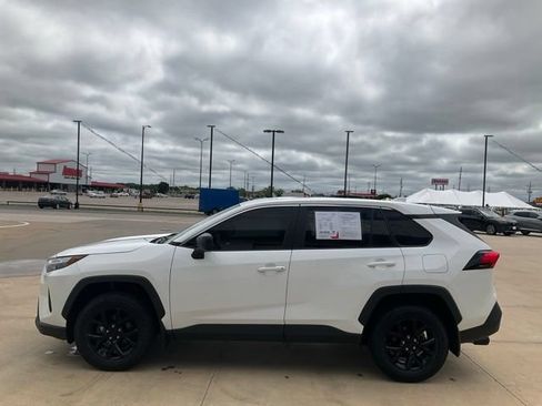 Used 2024 Toyota RAV4 LE FWD image 32