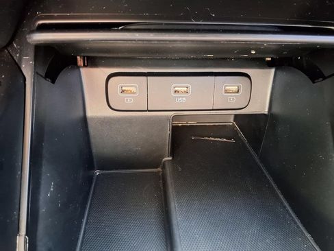 Used 2022 Kia Sorento S w/ Panoramic Sunroof Package FWD image 23