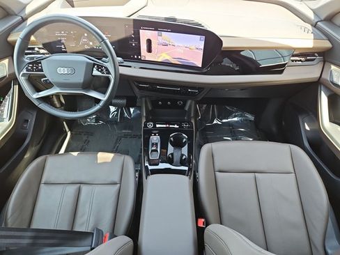 Used 2025 Audi Q6 e-tron Premium Plus w/ Premium Plus AWD/4WD image 22