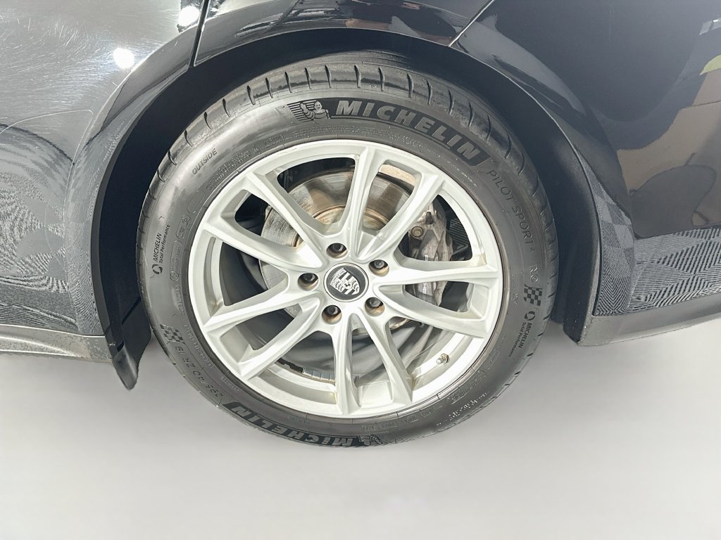Certified 2021 Porsche Panamera RWD image 34