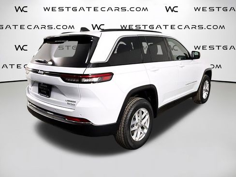New 2025 Jeep Grand Cherokee Laredo X image 8