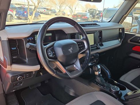 Used 2021 Ford Bronco Wildtrak image 6
