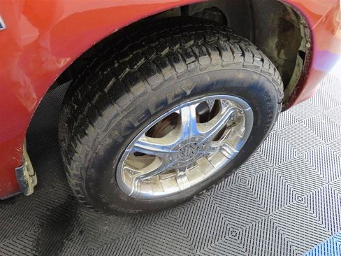 Used 2013 RAM 1500 Express AWD/4WD image 9