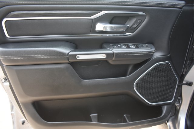 Used 2024 RAM 1500 Laramie RWD image 12
