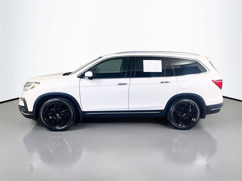 Used 2019 Honda Pilot Touring image 4