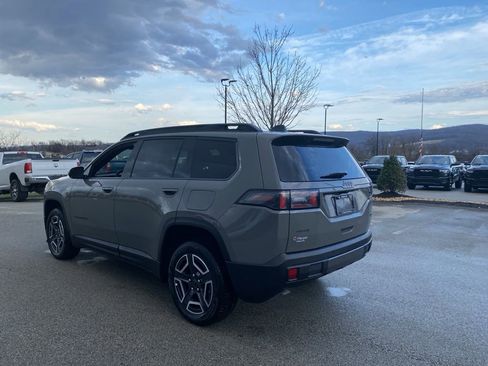New 2026 Jeep Cherokee Laredo AWD/4WD image 4