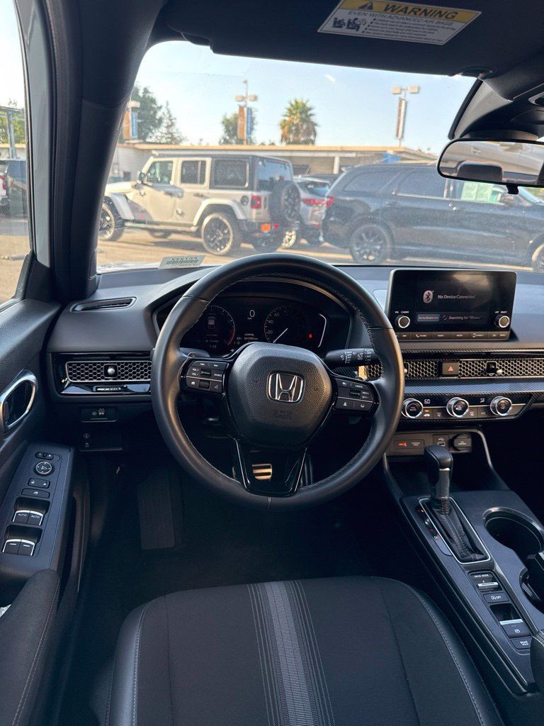 Used 2023 Honda Civic Sport image 29
