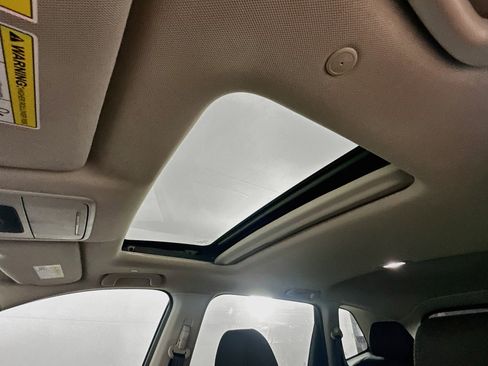 Used 2025 Honda CR-V EX image 25