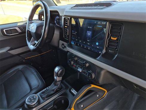 Used 2022 Ford Bronco Badlands w/ Sasquatch Package image 12