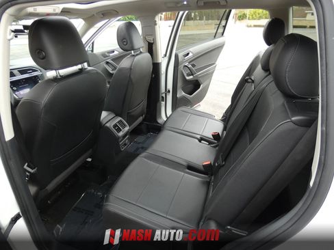 Used 2020 Volkswagen Tiguan SE w/ Panoramic Sunroof Package FWD image 44
