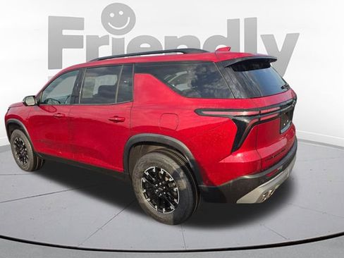 Used 2024 Chevrolet Traverse Z71 w/ Enhanced Driving Package AWD/4WD image 7