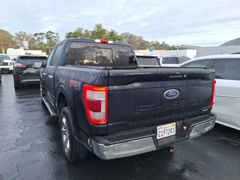 Used 2022 Ford F150 Lariat w/ Max Trailer Tow Package image 4