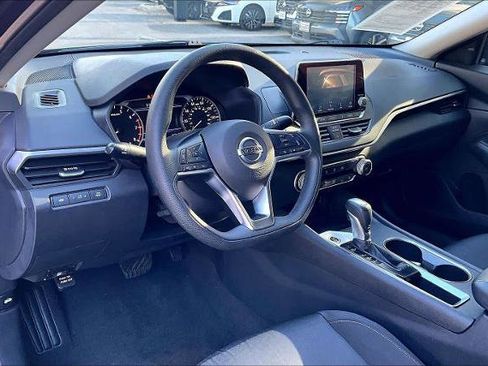 Certified 2022 Nissan Altima 2.5 SV image 17