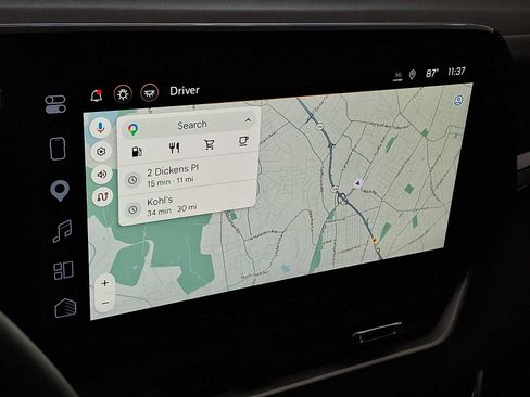 Used 2026 Chevrolet Equinox LT w/ Safety and Technology Package FWD image 16