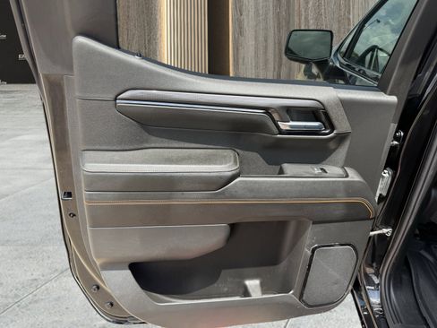 Used 2024 GMC Sierra 1500 AT4 image 33