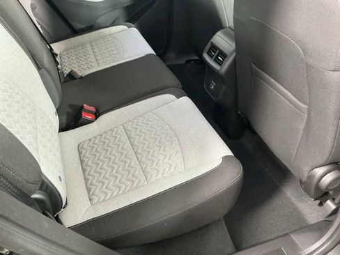 Used 2023 Chevrolet Equinox LS FWD image 12