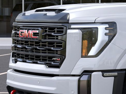 New 2026 GMC Sierra 2500 AT4 w/ AT4 Premium Plus Package AWD/4WD image 37