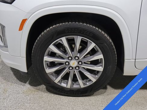 Used 2023 Chevrolet Traverse Premier w/ LPO, Floor Liner Package AWD/4WD image 13