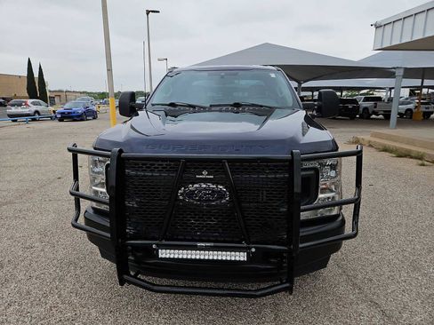 Used 2022 Ford F350 XL image 3